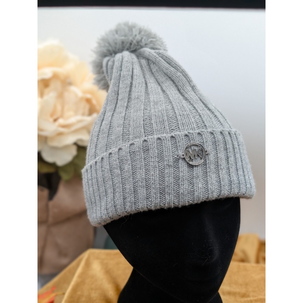 Michael Kors Heather Gray Ribbed Knit Pom Pom Beanie Hat Silver MK Logo
